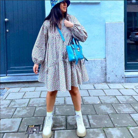 H&M Floral oversized A line Mini Full sleeve Dress - Picture 6 of 16